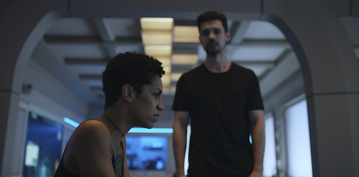 Naomi and Holden on The Expanse season 5