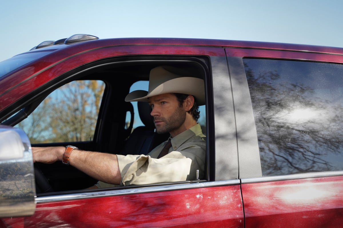 Walker -- “Pilot” -- Image Number: WLK101g_0154r -- Pictured: Jared Padalecki as Cordell Walker -- Photo: Rebecca Brenneman/The CW -- © 2021 The CW Network, LLC. All Rights Reserved.