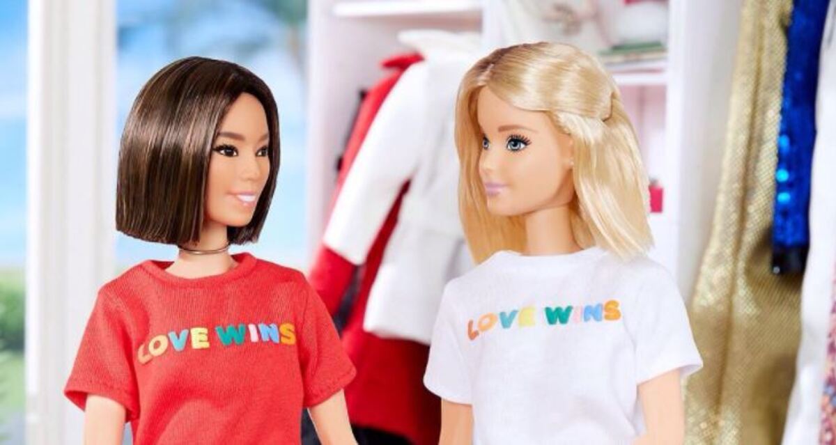 barbie and her girlfiend in love wins tees