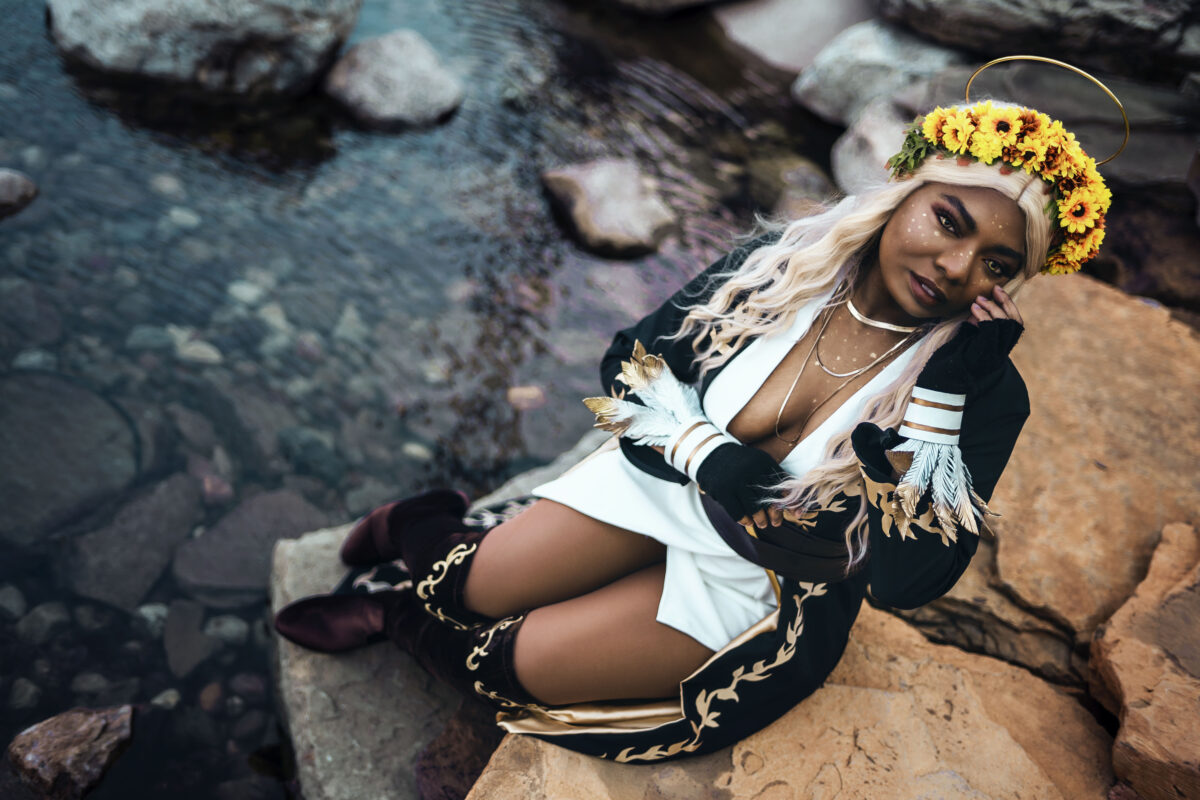 Invisible Wonders cosplaying as Reani from Critical Role