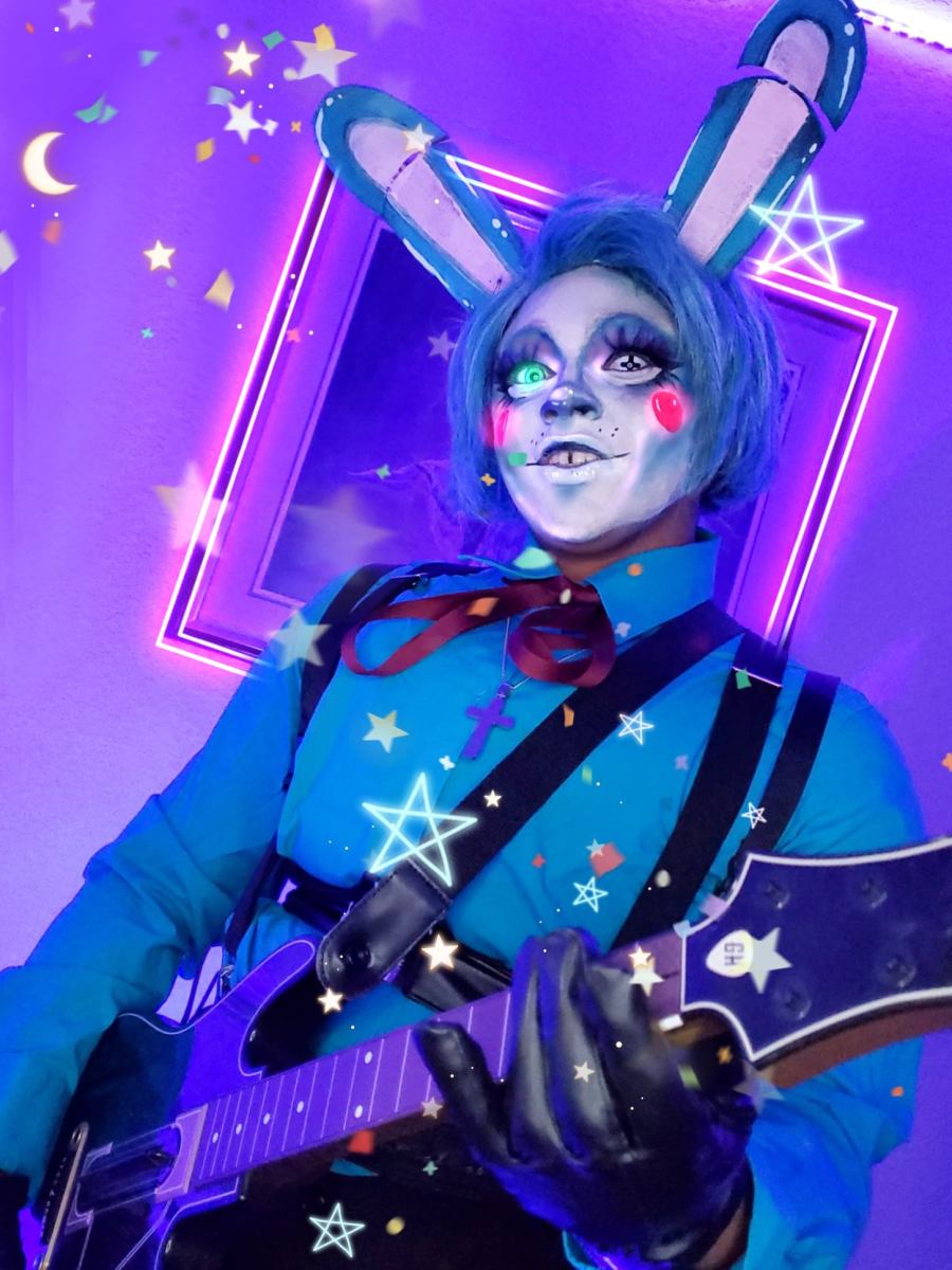 Inky_hijinks cosplaying from FNAF