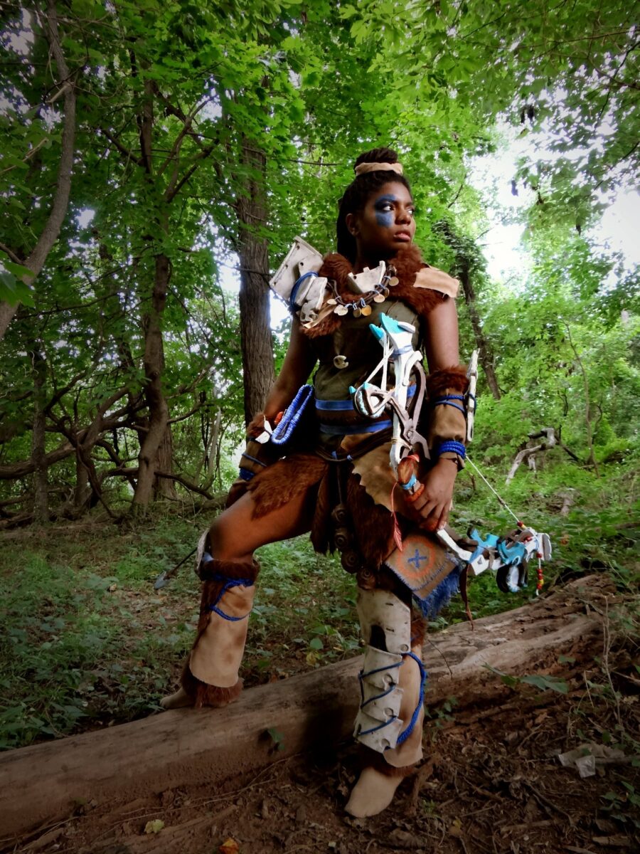 Invisible Wonders cosplaying as War-Chief Sona