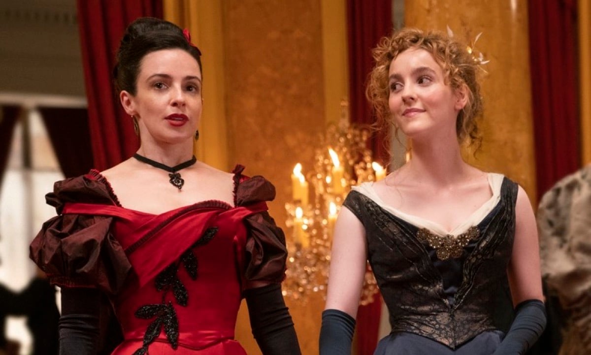 Truth and Dare hold hands in ball gowns in HBO's The Nevers trailer.