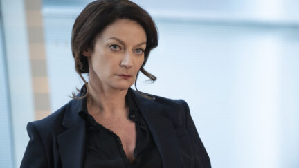 michelle gomez as miranda in the flight attendant