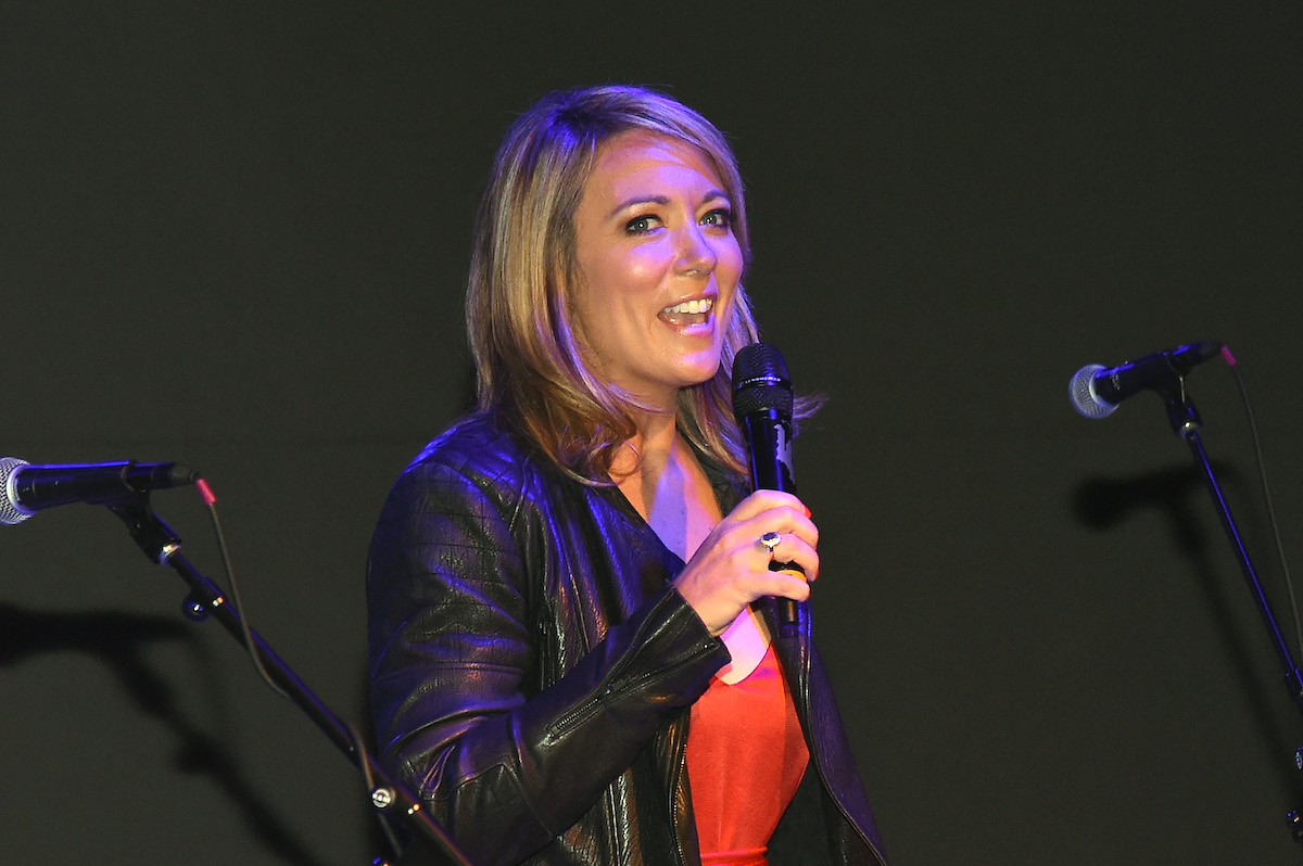 Brooke Baldwin performs at the White House Correspondents' Jam