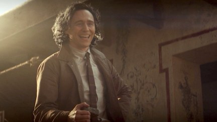 Tom Hiddleston as Loki speaking Latin in Pompeii on the show 'Loki'