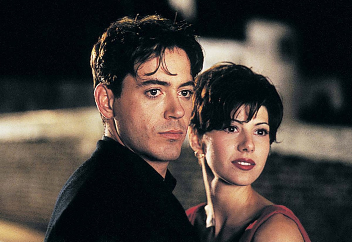 Robert Downey Jr. and Marisa Tomei in Only You