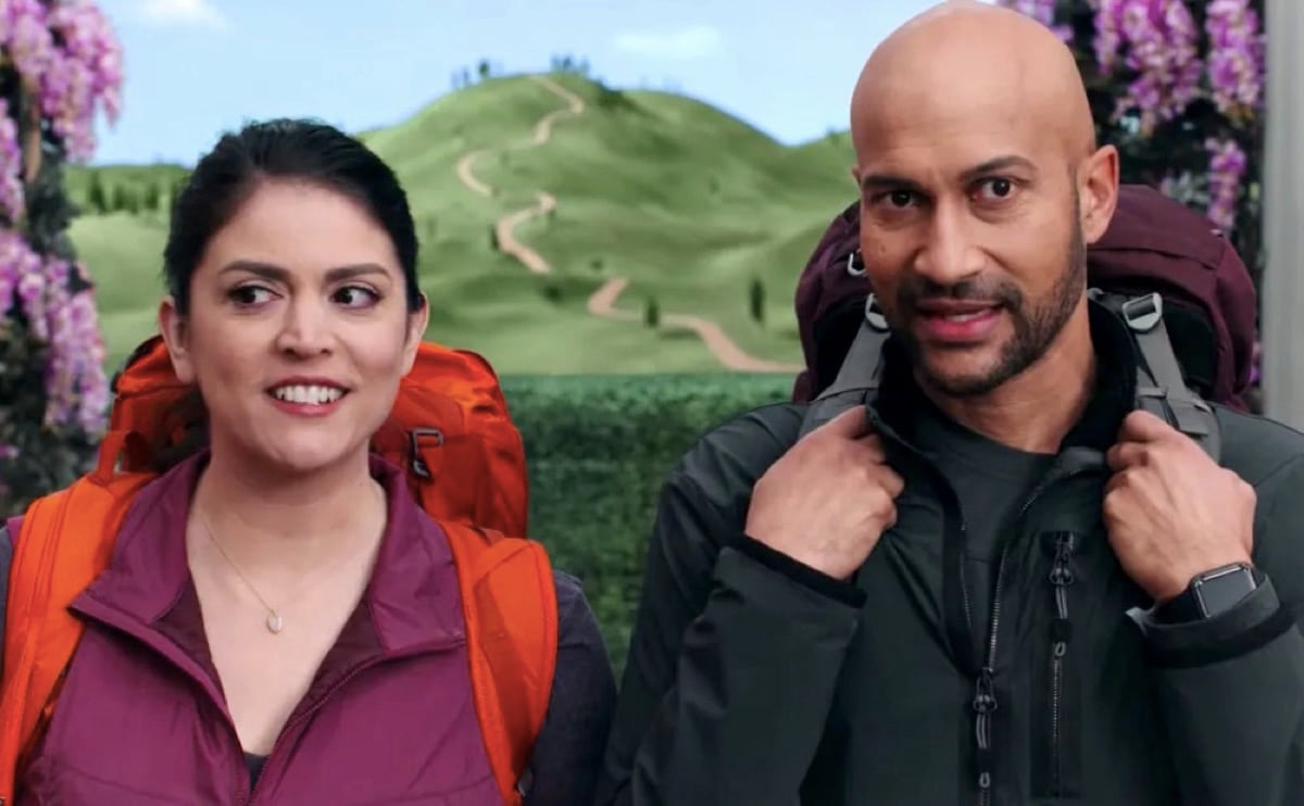 Cecily Strong and Keegan-Michael Key in Apple TV+'s Schmigadoon!