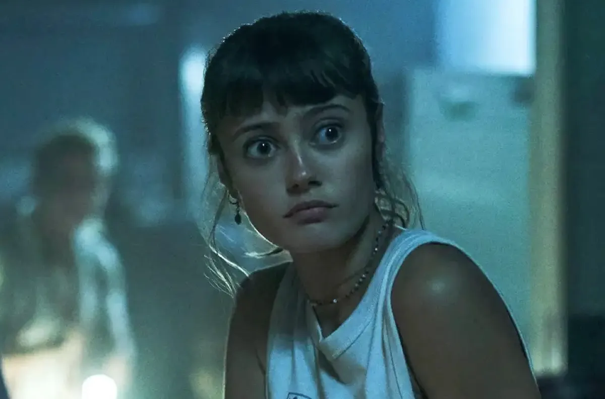 Ella Purnell as Kate in Zack Snyder's Army of the Dead on Netflix.