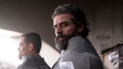 Oscar Isaac rocks a beard as Duke Atreides in 'Dune'
