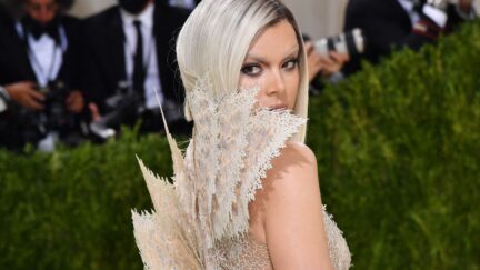 Hailee Steinfeld posing at the Met Gala