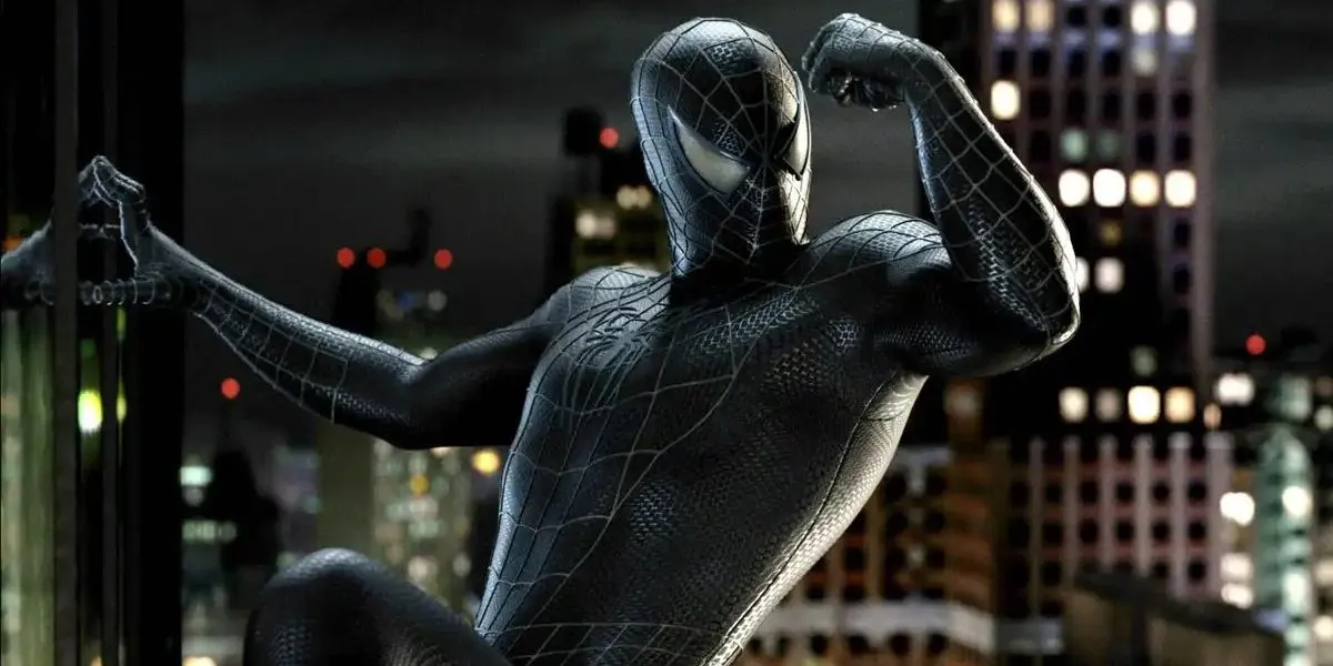 Tobey Maguire flexing with Venom in Spider-Man 3