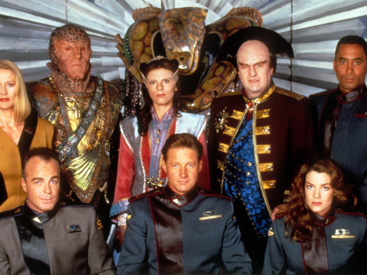 The cast of the original Babylon 5 poses together