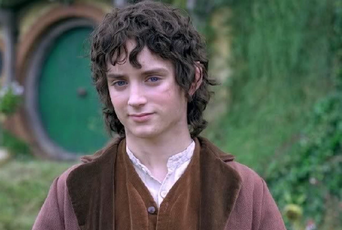 Elijah Wood poses as hobbit Frodo Baggins at Bag End in 'Lord of the Rings'