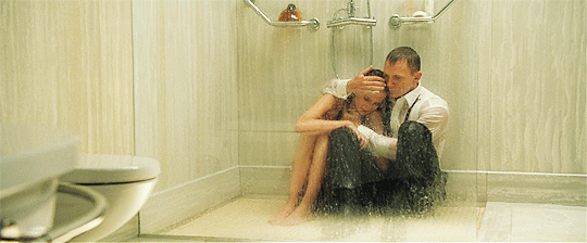 Vesper and James in the shower in Casino Royale