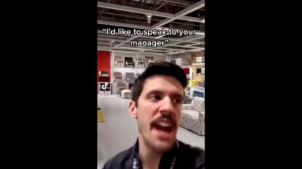 An image of comedian Scott Seiss from his bad customers on TikTok video compilation