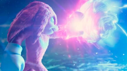 Knuckles stops Sonic