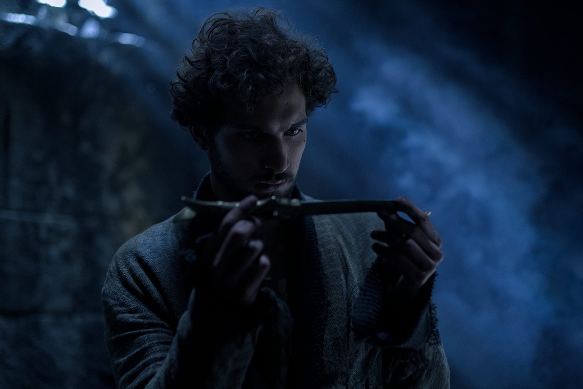 Sitll of Mat holding a dagger in Amazon's Wheel of Time.