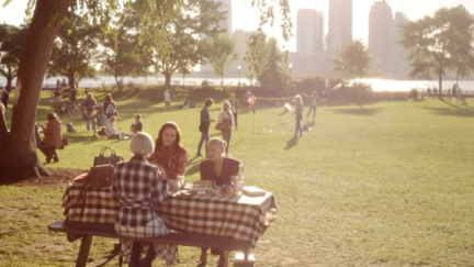 miranda Charlotte and carrie just being friends and hanging out outside