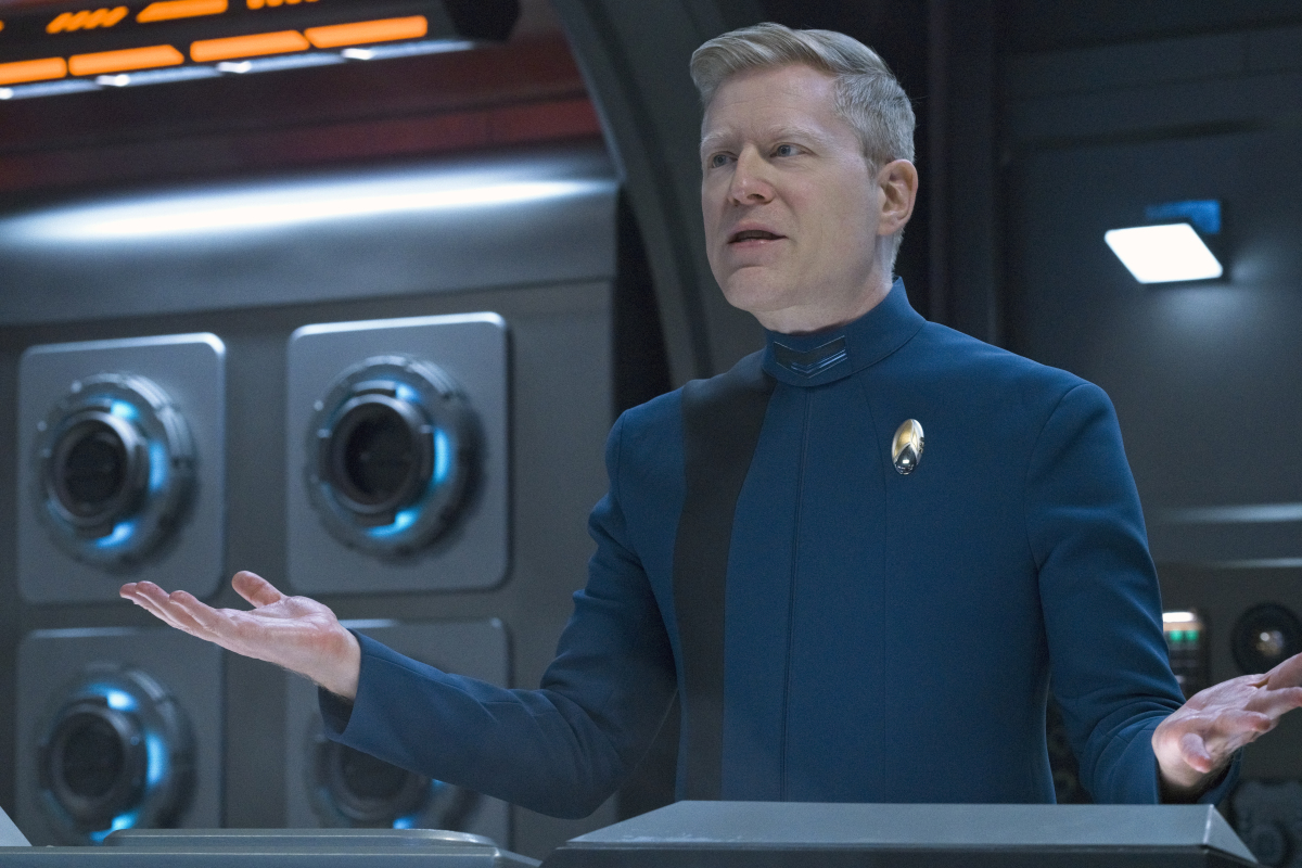 Anthony Rapp as Stamets in Star Trek: Discovery season 4