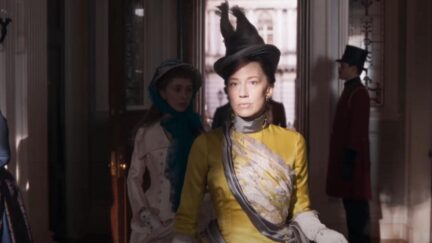 Taissa Farmiga and Carrie Coon in The Gilded Age (2022)
