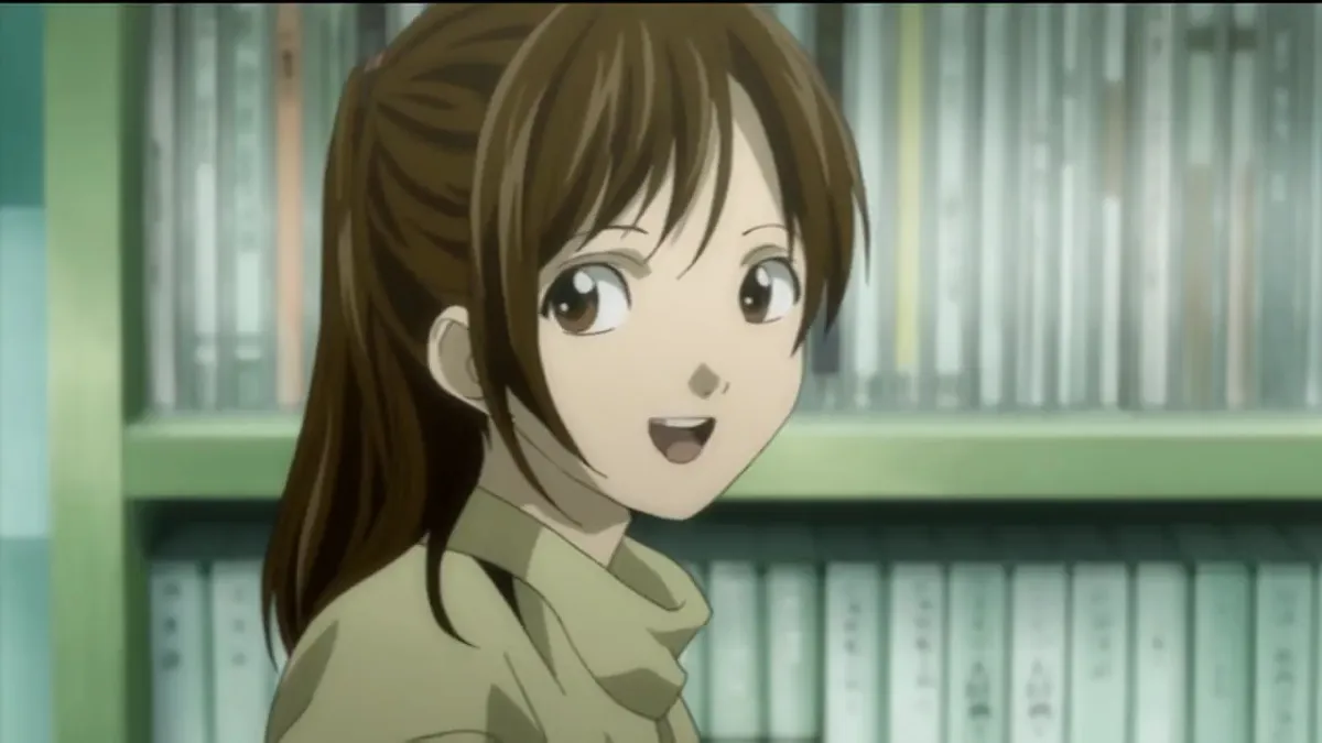 Sayu smiling at her brother in Death Note