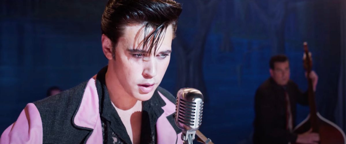 Austin Butler singing as Elvis in the Elvis trailer