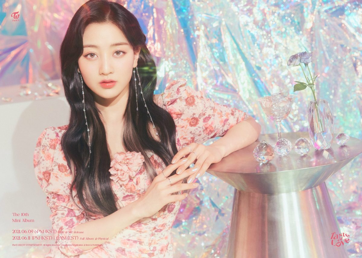 A picture of Jihyo, leader of the girl group TWICE, in the set for the concept photos of the album "Taste of Love".