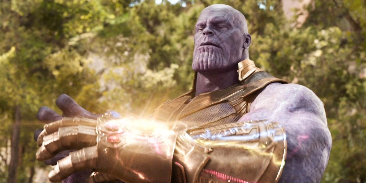 Thanos holds the infinity gauntlet in Avengers: Infinity War.