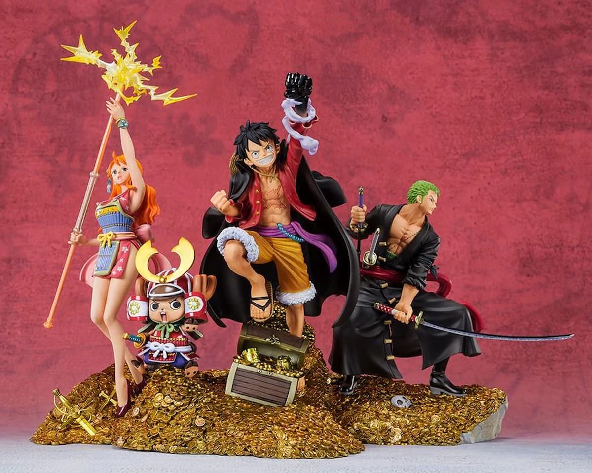 WT 100 Commemorative Figures of Luffy, Nami, and Zoro, featuring Chopper