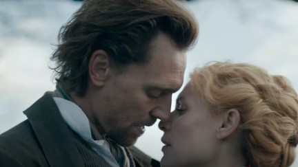 Will and Cora lean in to kiss in The Essex Serpent.