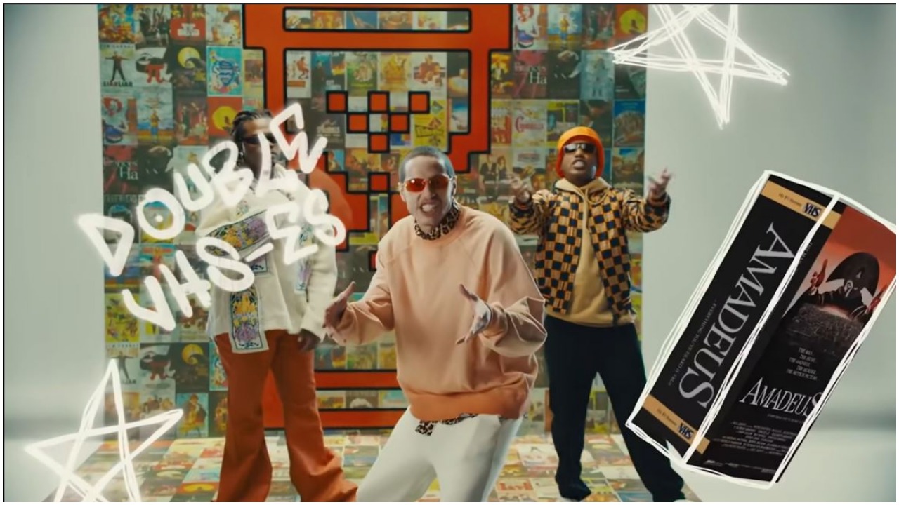 Gunna, Pete Davidson, and Chris Redd rap about "Short Ass Movies" on SNL.