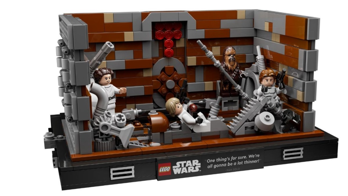 Death Star™ Trash Compactor Diorama