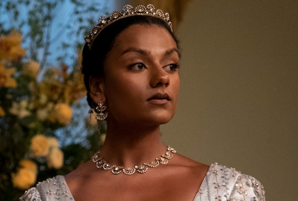 simone ashley as kate with the perfect face