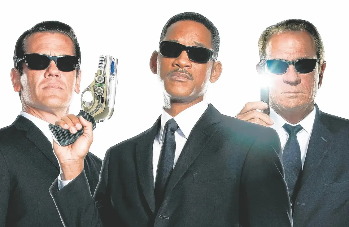 Will Smith as Agent J and Josh Brolin As Agent K in Men in Black 3