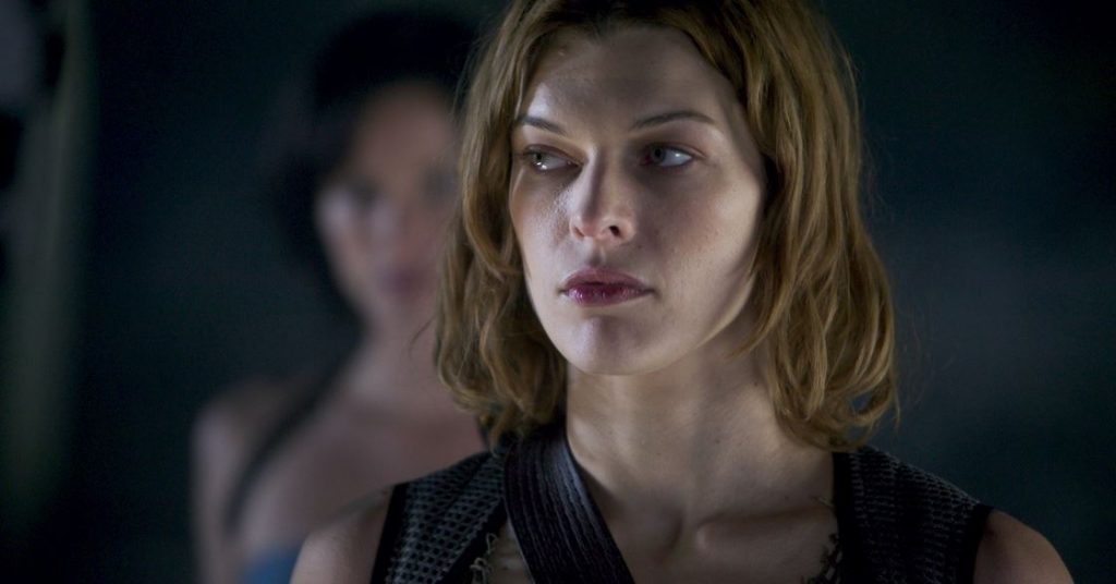 A serious looking Alice in Resident Evil: Apocalypse