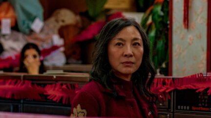 everything everywhere all at once is amazing and winning