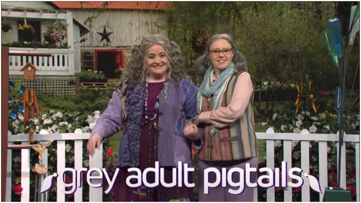 Aidy Bryant and Kate McKinnon in "Grey Adult Pigtails" sketch on SNL.