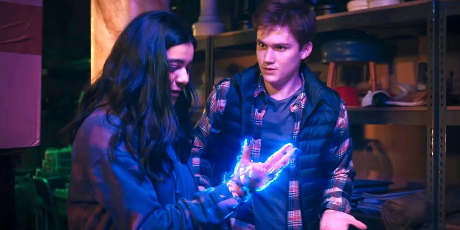 Iman Vellani and Matt Lintz as Kamala Khan and Bruno Carrelli in Ms. Marvel