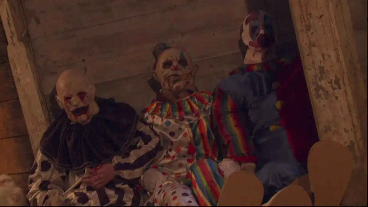 evil clowns in Hell House LLC