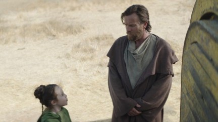 Obi-Wan looking at Leia in 'Obi-Wan Kenobi'