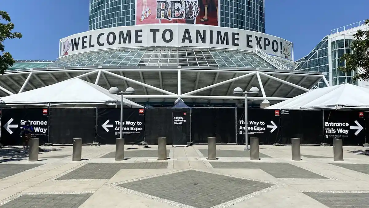 A metaphor for Anime Expo 2022, courtesy of the actual entrance