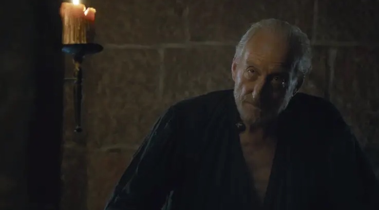 Tywin Lannister is seconds away from being shot by his son Tyrion on Game of Thrones Season 4
