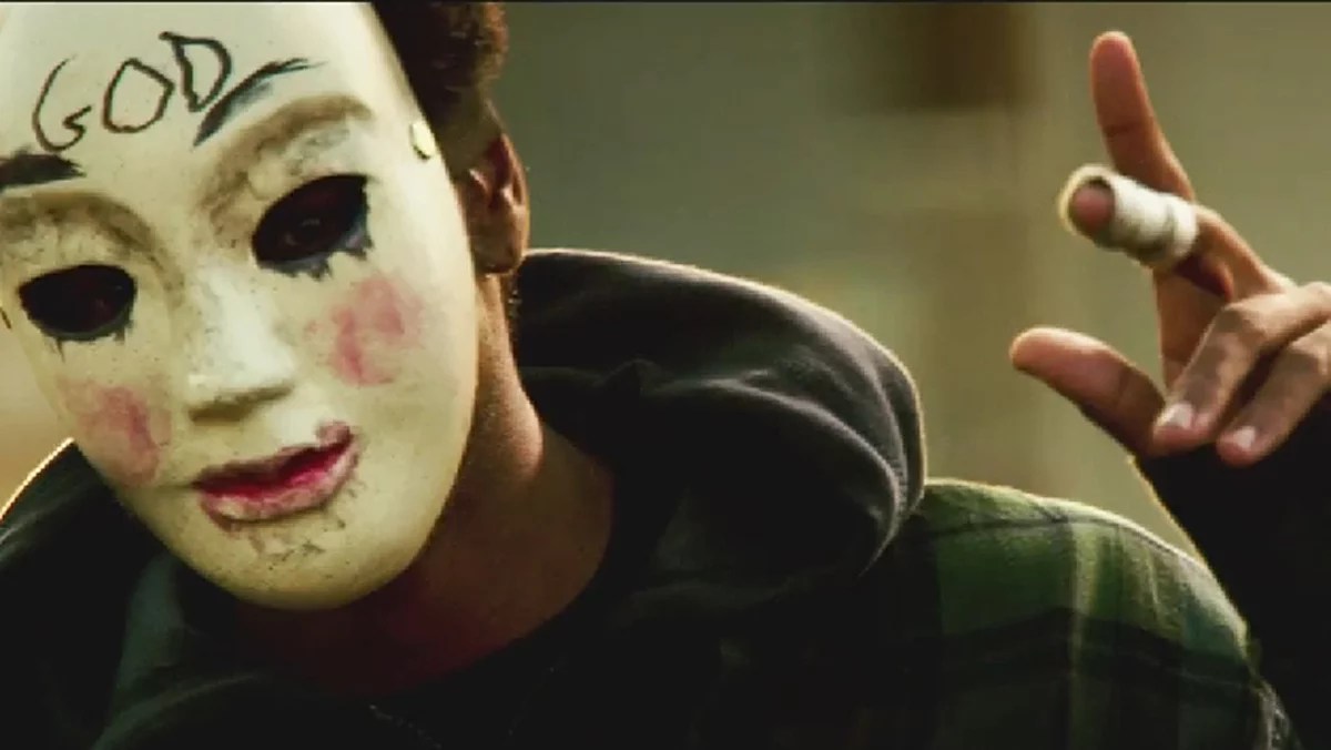 guy wearing a god purge mask in The Purge: Anarchy