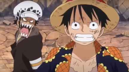 Luffy and Law being BFFs in the One Piece Dressrosa arc
