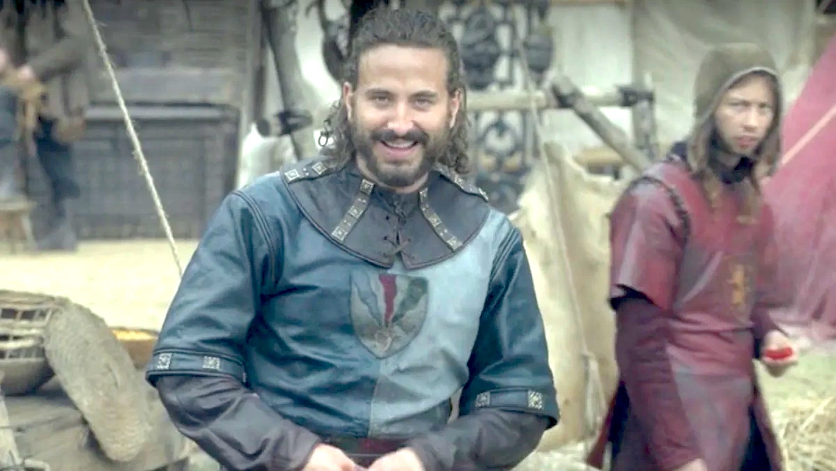 Ser Harwin Strong smiling at the camera in HBO's house of the dragon.