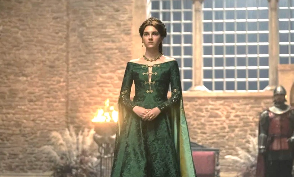 The Significance of Alicent Hightower's Green Dress in House of the Dragon, Explained | The Mary Sue The Significance of Alicent Hightower's Green Dress in House of the Dragon, Explained | The Mary Sue