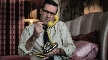 Jon Hamm as Laramie Seymour Sullivan / Dwight Broadbeck (yes FBI and not CIA) in the movie Bad Times at the El Royale Hotel. Image: 20th Century Fox.