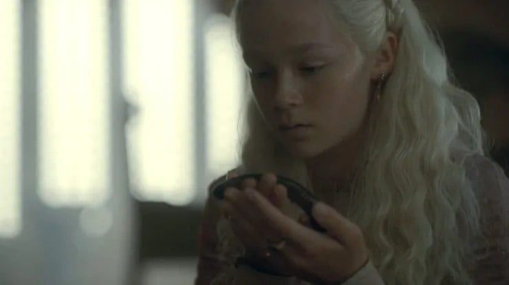 Helaena Targaryen in House of the Dragon