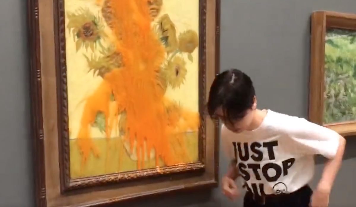Environmental activists throw soup on Van Gogh's Sunflowers